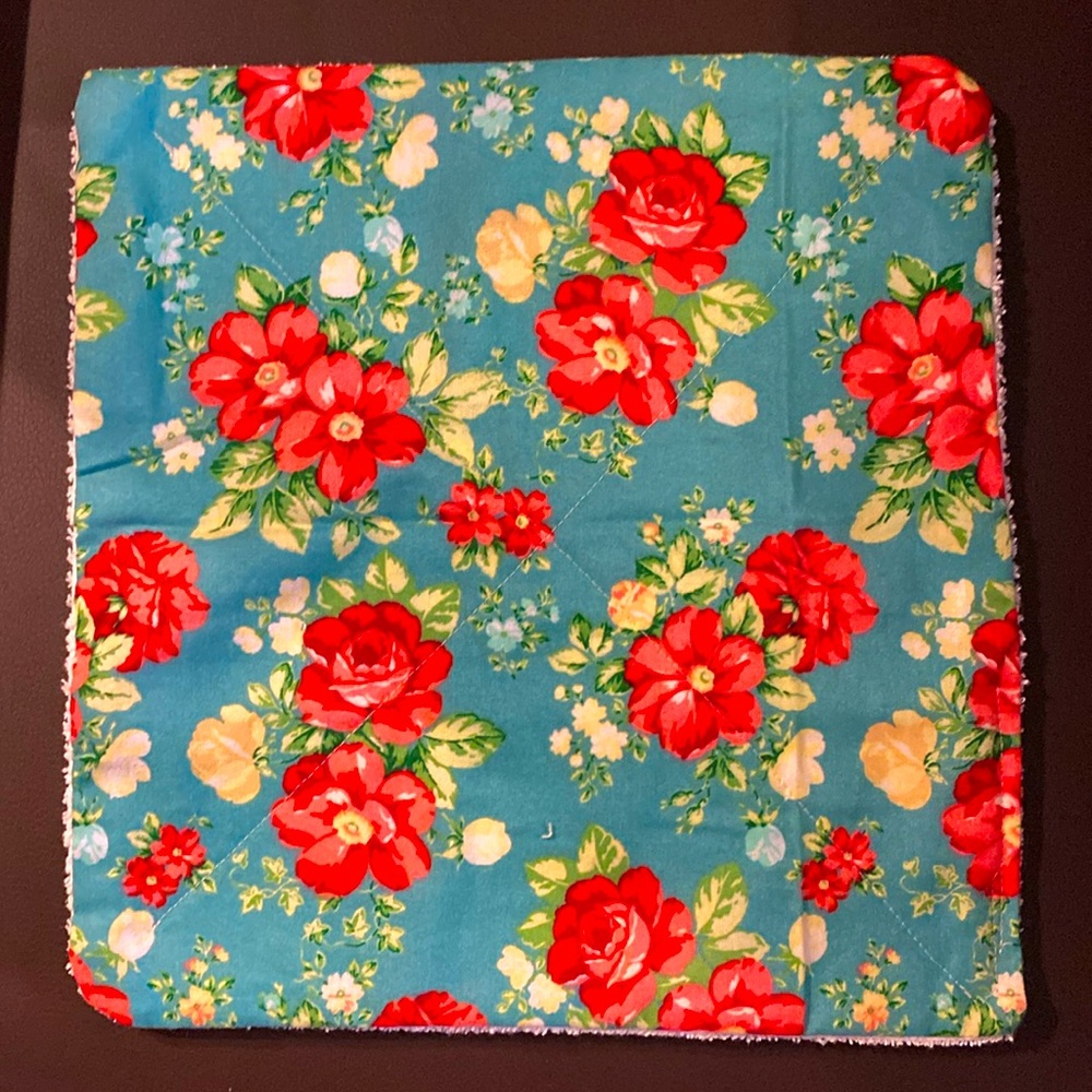 Handmade Quilted Hand towel! Pioneer Woman! Reusable, 🌺Washable, Bar towel!💐